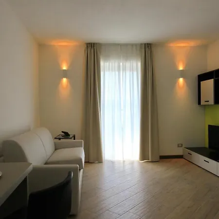 Hotel Ponti Angera