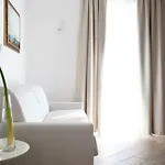 Ponti&ponti Szálloda Angera